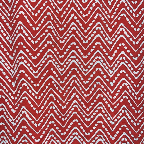 J. McLaughlin Top M Pink White Zig Zag Catalina Cloth 3/4 Blouse Relaxed Chevron - Picture 3 of 9